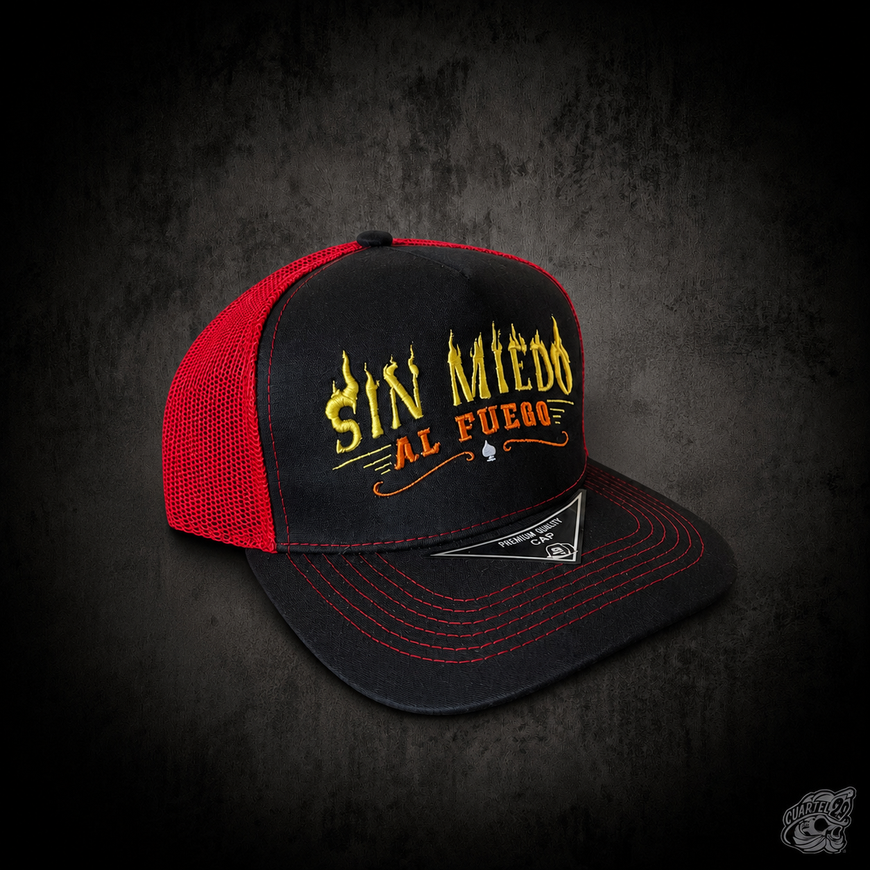 SNAPBACK CAP NEGRO-ROJO